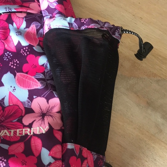 Floral Waterfly sling bag - Picture 6 of 13
